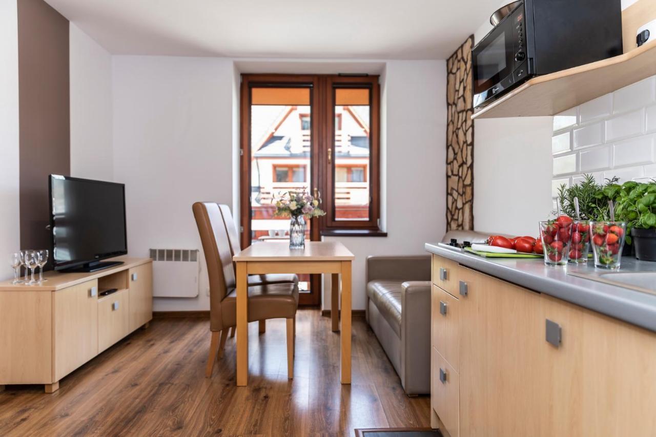 Udanypobyt Apartamenty Przy Dolinach E I F Kościelisko Eksteriør billede